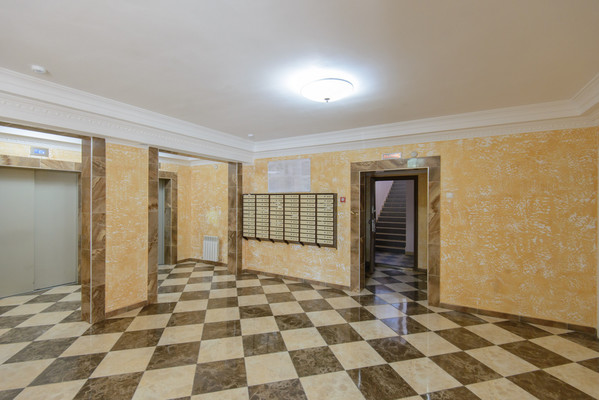 Продам трехкомнатную (3-комн.) квартиру, Богданова ул, 85, Ростов-на-Дону г
