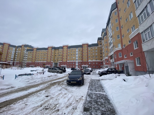 Продам однокомнатную (1-комн.) квартиру, Куропаткина проезд, 1, Нижневартовск г