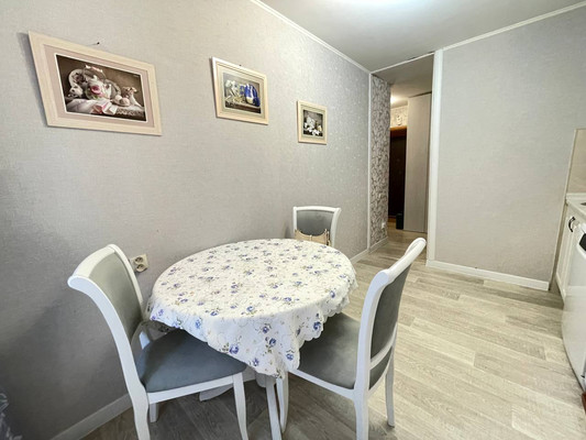 Продам двухкомнатную (2-комн.) квартиру, Пушкина ул, 38, Рязань г