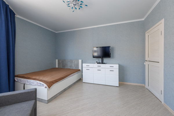 Продам двухкомнатную (2-комн.) квартиру, Горбатова ул, 24, Брянск г