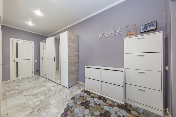 Продам двухкомнатную (2-комн.) квартиру, Горбатова ул, 24, Брянск г