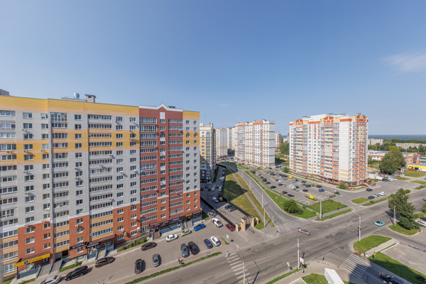 Продам двухкомнатную (2-комн.) квартиру, Горбатова ул, 24, Брянск г