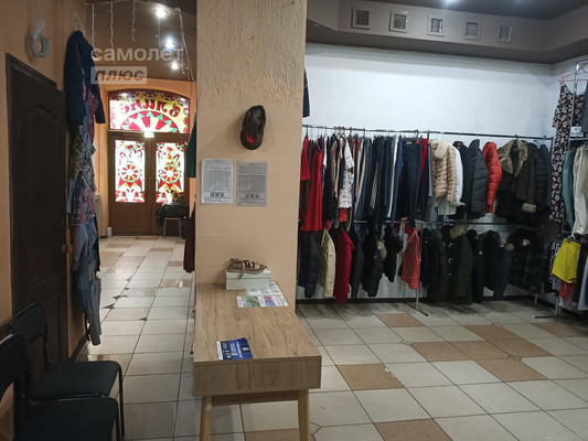 Продам торговое помещение 69,2 м2, Дзержинского ул, 1, Брянск г