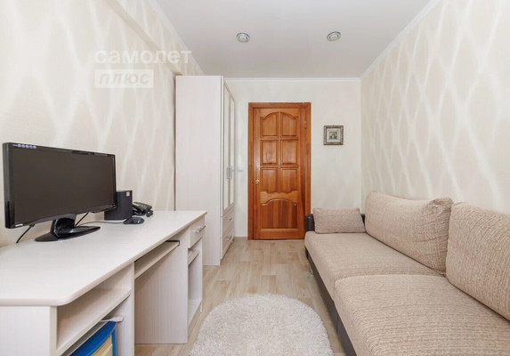 Продам многокомнатную квартиру, Дружбы ул, 12, Брянск г