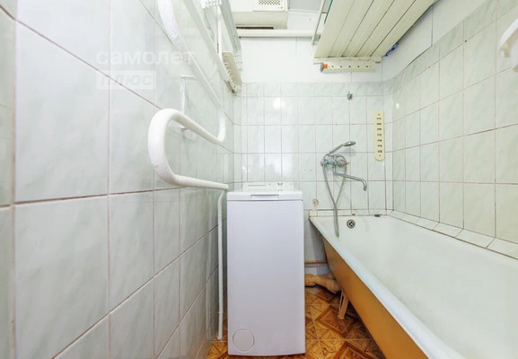 Продам многокомнатную квартиру, Дружбы ул, 12, Брянск г