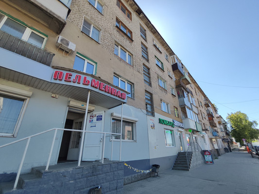 Продам многокомнатную квартиру, Брянская ул, 1, Воронеж г
