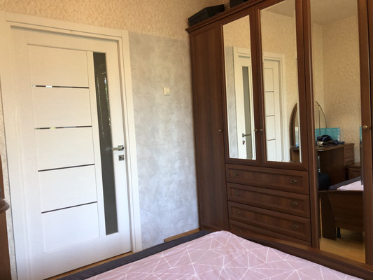 Продам трехкомнатную (3-комн.) квартиру, Краснодонская ул, 23к1, Москва г