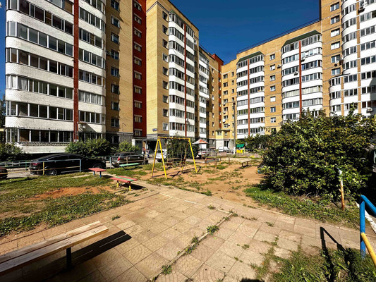 Продам двухкомнатную (2-комн.) квартиру, Маклина ул, 36, Киров г