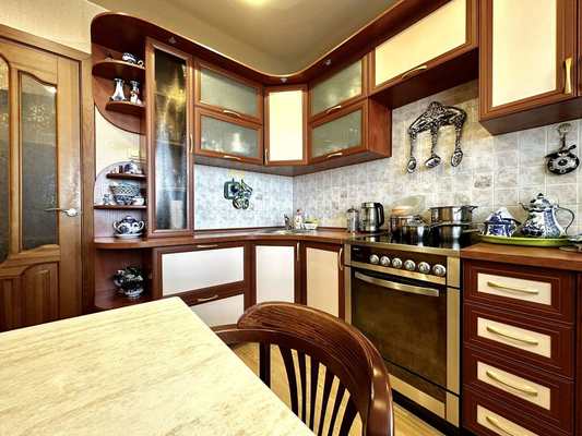 Продам двухкомнатную (2-комн.) квартиру, Маклина ул, 36, Киров г