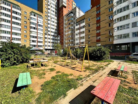 Продам двухкомнатную (2-комн.) квартиру, Маклина ул, 36, Киров г