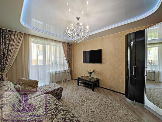 Продам трехкомнатную (3-комн.) квартиру, Колхозная ул, 60А, Вологда г