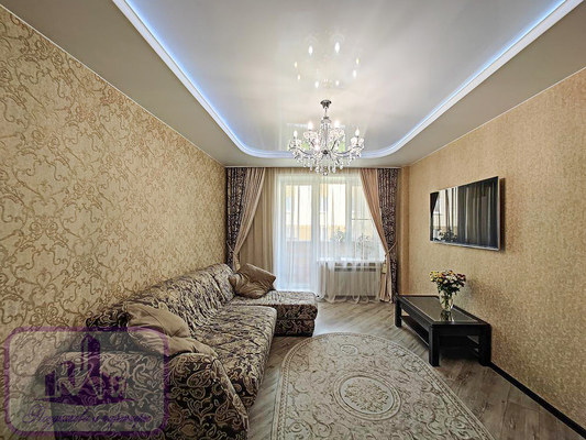 Продам трехкомнатную (3-комн.) квартиру, Колхозная ул, 60А, Вологда г