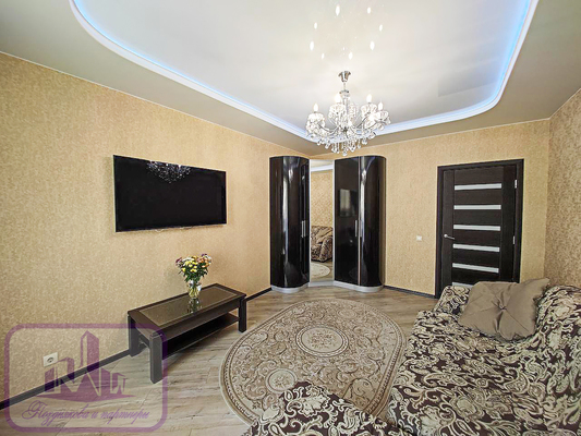 Продам трехкомнатную (3-комн.) квартиру, Колхозная ул, 60А, Вологда г