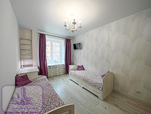 Продам трехкомнатную (3-комн.) квартиру, Колхозная ул, 60А, Вологда г