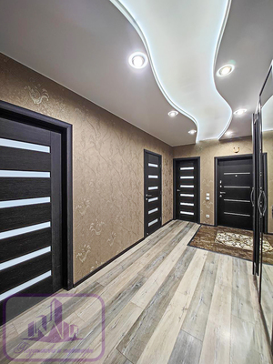 Продам трехкомнатную (3-комн.) квартиру, Колхозная ул, 60А, Вологда г