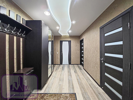 Продам трехкомнатную (3-комн.) квартиру, Колхозная ул, 60А, Вологда г