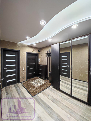 Продам трехкомнатную (3-комн.) квартиру, Колхозная ул, 60А, Вологда г