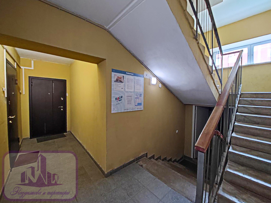 Продам трехкомнатную (3-комн.) квартиру, Колхозная ул, 60А, Вологда г