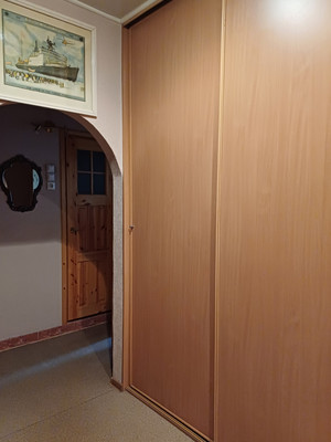 Продам двухкомнатную (2-комн.) квартиру, Кильдинская ул, 1, Мурманск г