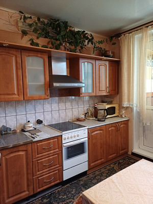 Продам двухкомнатную (2-комн.) квартиру, Кильдинская ул, 1, Мурманск г