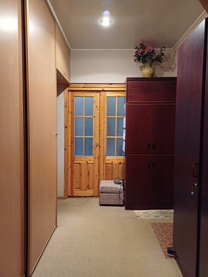 Продам двухкомнатную (2-комн.) квартиру, Кильдинская ул, 1, Мурманск г