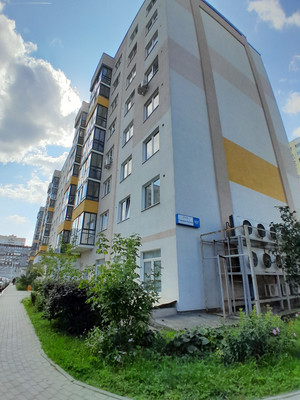 Продам двухкомнатную (2-комн.) квартиру, Степана Разина ул, 107, Екатеринбург г