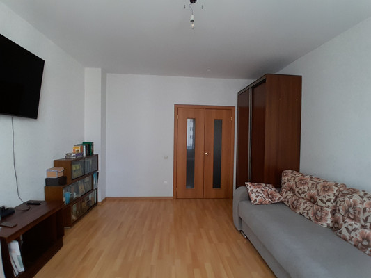 Продам двухкомнатную (2-комн.) квартиру, Степана Разина ул, 107, Екатеринбург г