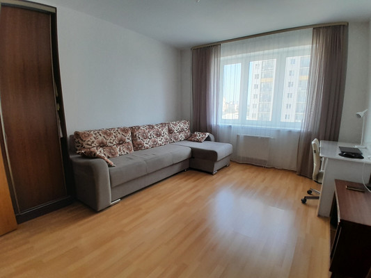 Продам двухкомнатную (2-комн.) квартиру, Степана Разина ул, 107, Екатеринбург г
