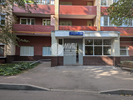 Продам двухкомнатную (2-комн.) квартиру, Флотская ул, 28к1, Москва г