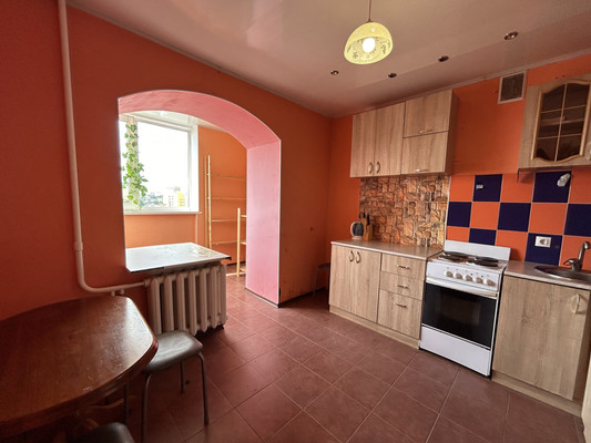 Продам двухкомнатную (2-комн.) квартиру, Ромашина ул, 32к2, Брянск г