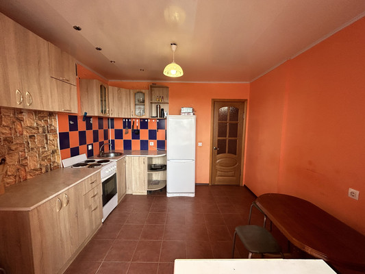 Продам двухкомнатную (2-комн.) квартиру, Ромашина ул, 32к2, Брянск г