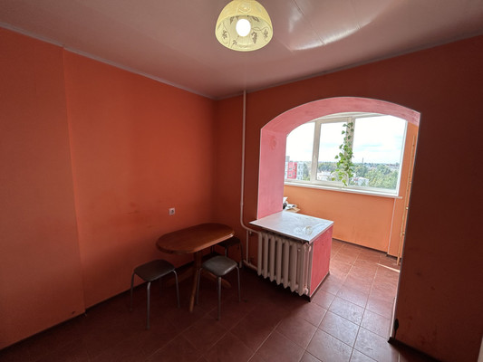 Продам двухкомнатную (2-комн.) квартиру, Ромашина ул, 32к2, Брянск г