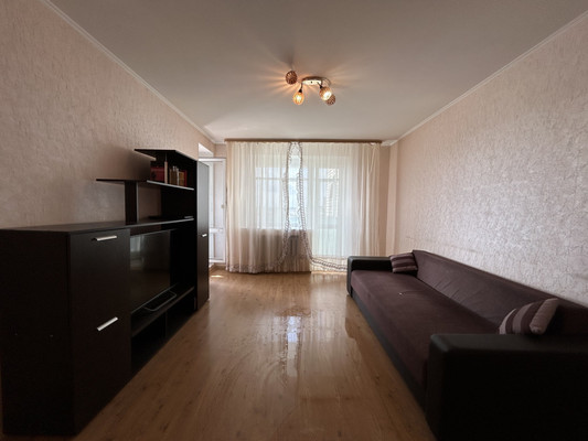 Продам двухкомнатную (2-комн.) квартиру, Ромашина ул, 32к2, Брянск г