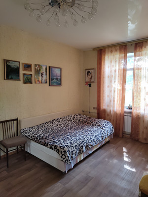 Продам трехкомнатную (3-комн.) квартиру, Московский пр-кт, 3, Воронеж г