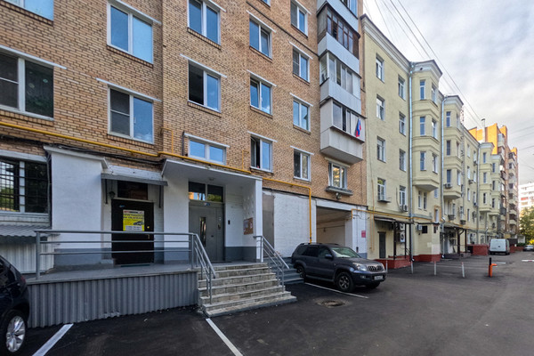 Продам трехкомнатную (3-комн.) квартиру, Первомайская ул, 89, Москва г