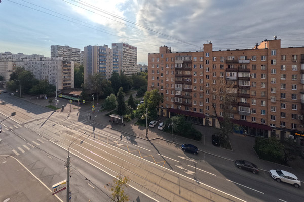 Продам трехкомнатную (3-комн.) квартиру, Первомайская ул, 89, Москва г