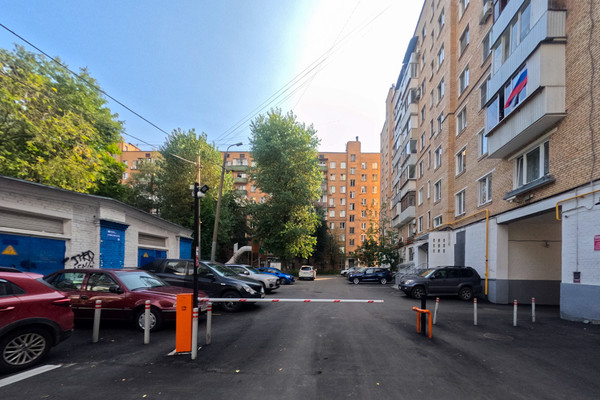 Продам трехкомнатную (3-комн.) квартиру, Первомайская ул, 89, Москва г