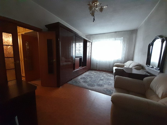 Продам двухкомнатную (2-комн.) квартиру, Кильдинская ул, 9, Мурманск г