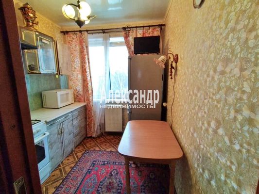 Продам трехкомнатную (3-комн.) квартиру, Приморская ул, 17, Выборг г