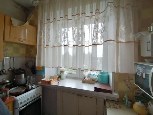 Продам трехкомнатную (3-комн.) квартиру, Карла Маркса ул, 1ка, Ишим г