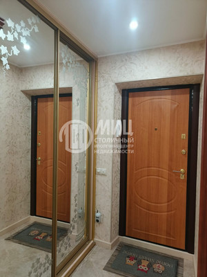 Продам трехкомнатную (3-комн.) квартиру, Артековская ул, 9к1, Москва г