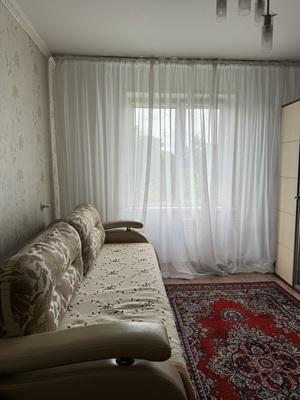 Продам трехкомнатную (3-комн.) квартиру, Кузнецкстроевский (Центральный р-н) пр-кт, 22, Новокузнецк г