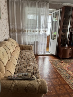 Продам трехкомнатную (3-комн.) квартиру, Кузнецкстроевский (Центральный р-н) пр-кт, 22, Новокузнецк г