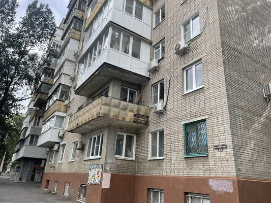 Продам трехкомнатную (3-комн.) квартиру, Селиванова ул, 23, Ростов-на-Дону г