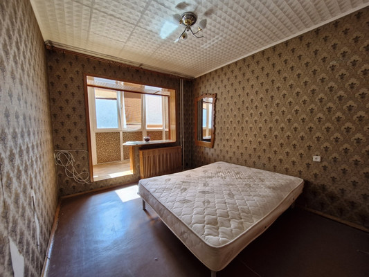 Продам трехкомнатную (3-комн.) квартиру, Винодела Егорова ул, 15, Массандра пгт
