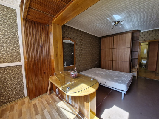 Продам трехкомнатную (3-комн.) квартиру, Винодела Егорова ул, 15, Массандра пгт