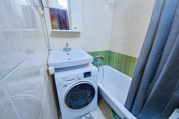 Продам двухкомнатную (2-комн.) квартиру, Маршала Жукова ул, 169, Сырьево д