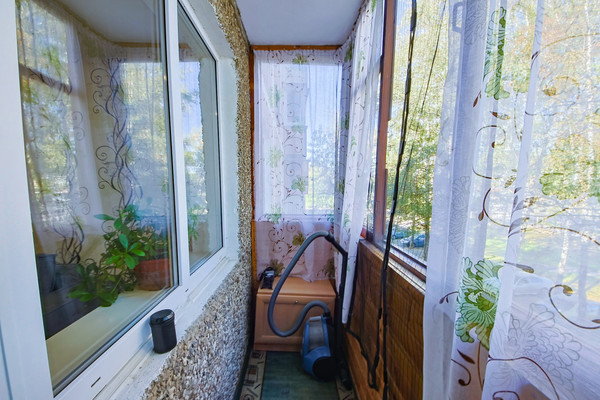 Продам двухкомнатную (2-комн.) квартиру, Маршала Жукова ул, 169, Сырьево д
