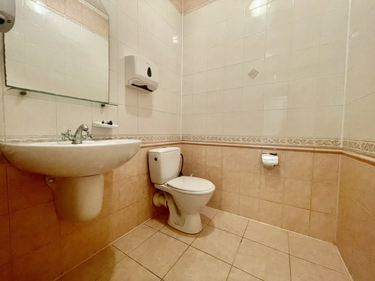 Сдам коммерческое помещение 320 м2, Ржевский 2-й пер, 20, Калининград г