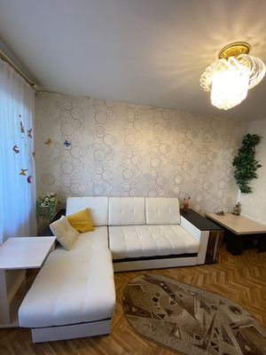Продам трехкомнатную (3-комн.) квартиру, Капитана Маклакова ул, 52, Мурманск г